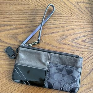 Coach wristlet wallet